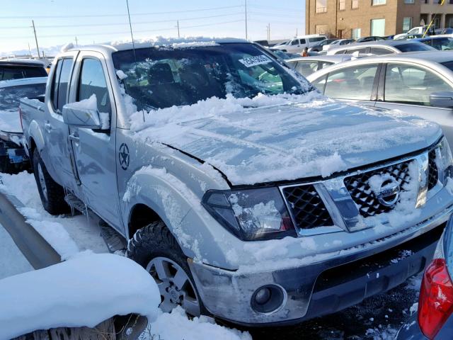 1N6AD07W37C466448 - 2007 NISSAN FRONTIER C SILVER photo 1