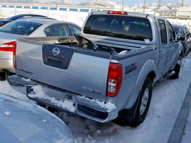 1N6AD07W37C466448 - 2007 NISSAN FRONTIER C SILVER photo 4