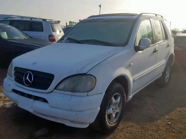 4JGAB54E0YA204736 - 2000 MERCEDES-BENZ ML 320 WHITE photo 2