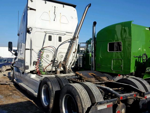 1FUJGLDR9BLAZ2507 - 2011 FREIGHTLINER CASCADIA 1 WHITE photo 3