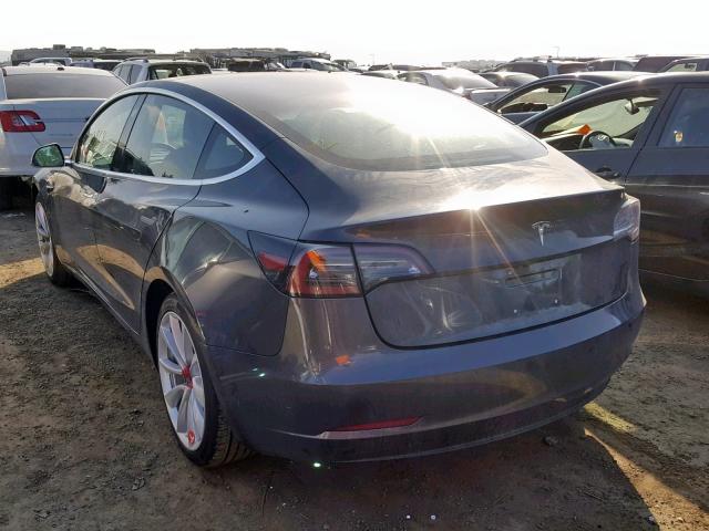 5YJ3E1EA7JF053996 - 2018 TESLA MODEL 3 CHARCOAL photo 3