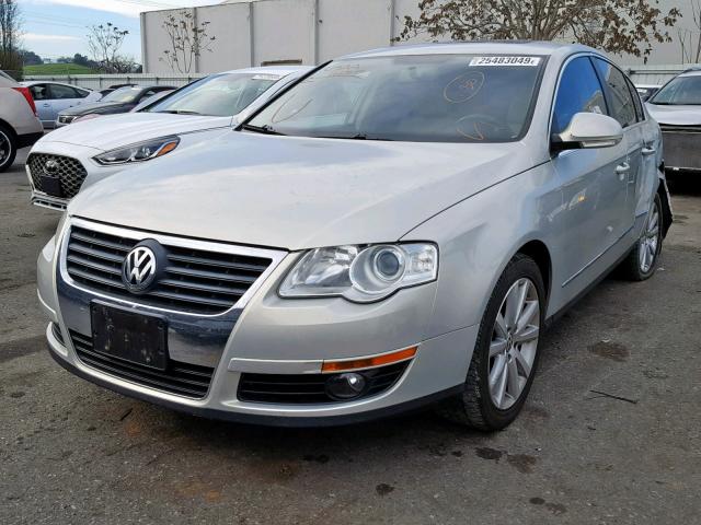 WVWJM7AN1AE080327 - 2010 VOLKSWAGEN PASSAT KOM SILVER photo 2