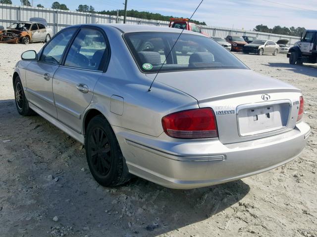 KMHWF25H04A021946 - 2004 HYUNDAI SONATA GL SILVER photo 3