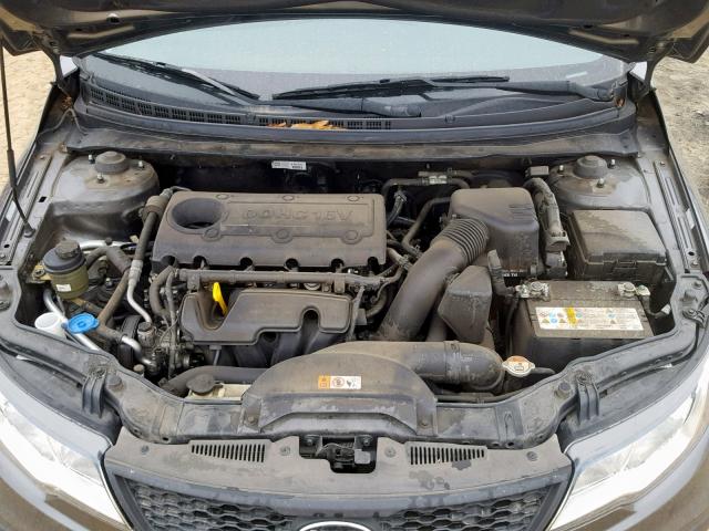 KNAFU6A20D5738761 - 2013 KIA FORTE EX GRAY photo 7