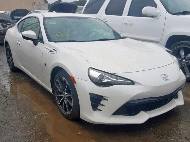 JF1ZNAA14H8710642 - 2017 TOYOTA 86 BASE WHITE photo 1