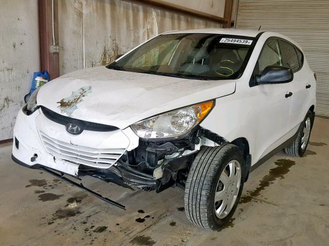 KM8JT3AB5DU775000 - 2013 HYUNDAI TUCSON GL WHITE photo 2