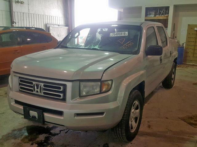 2HJYK16236H565385 - 2006 HONDA RIDGELINE SILVER photo 2