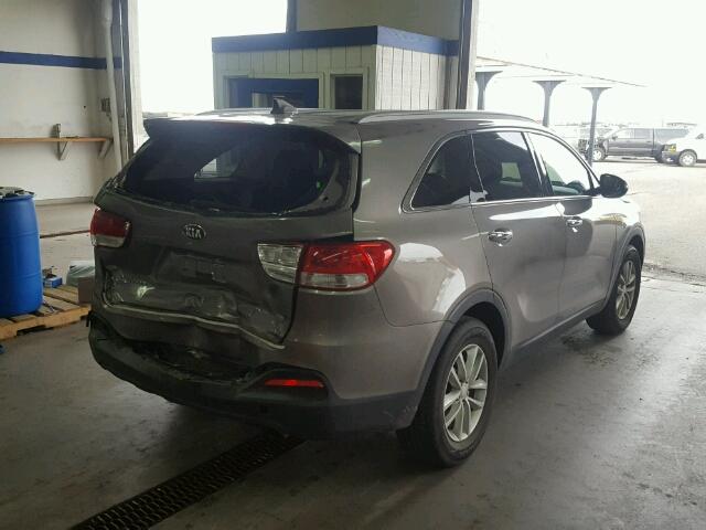 5XYPG4A36GG002527 - 2016 KIA SORENTO LX GRAY photo 4