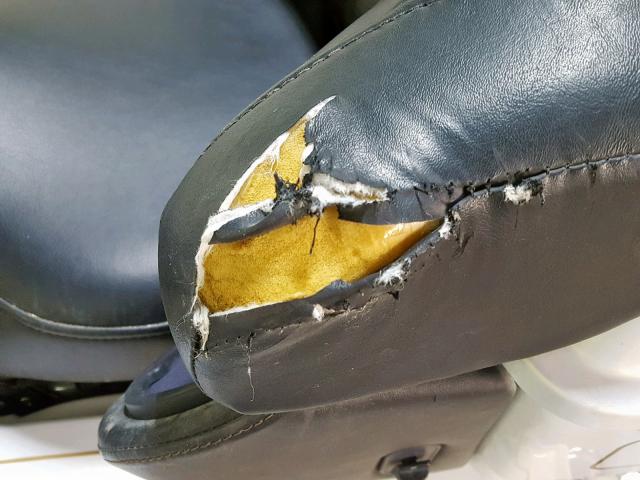 1HD1FC4197Y650799 - 2007 HARLEY-DAVIDSON FLHTCUI WHITE photo 18