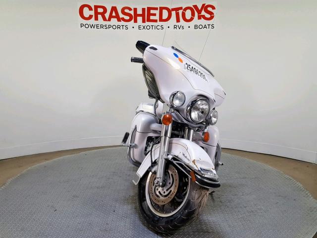 1HD1FC4197Y650799 - 2007 HARLEY-DAVIDSON FLHTCUI WHITE photo 3