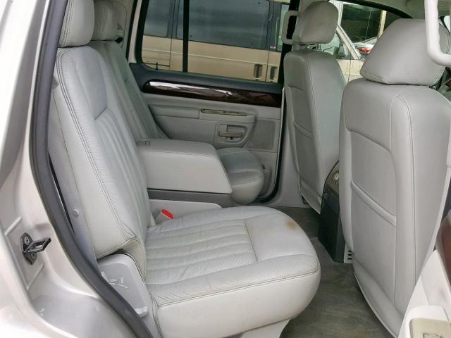 5LMEU68H84ZJ02308 - 2004 LINCOLN AVIATOR 银色 照片 6