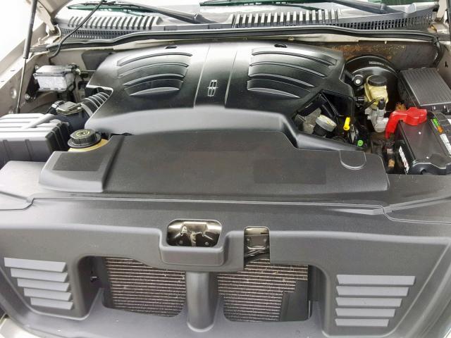 5LMEU68H84ZJ02308 - 2004 LINCOLN AVIATOR 银色 照片 7