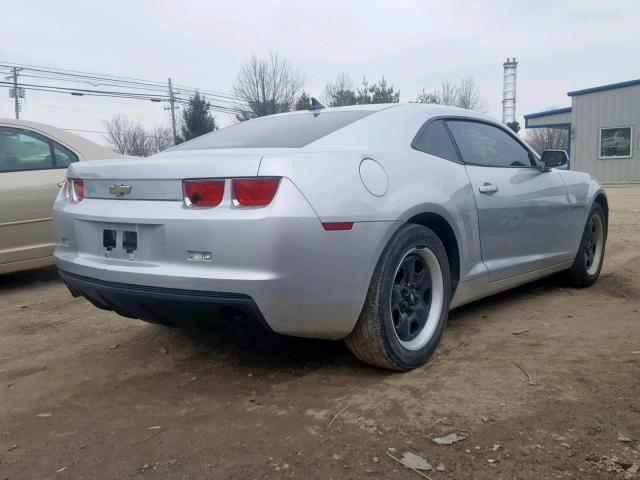 2G1FE1ED2B9161044 - 2011 CHEVROLET CAMARO LS SILVER photo 4