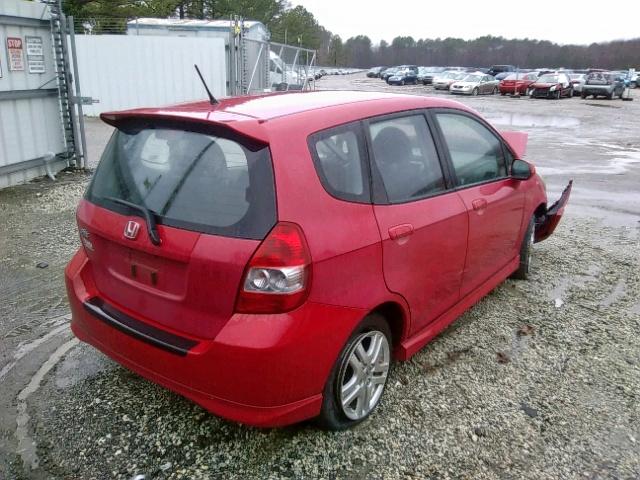 JHMGD37698S010863 - 2008 HONDA FIT SPORT RED photo 4