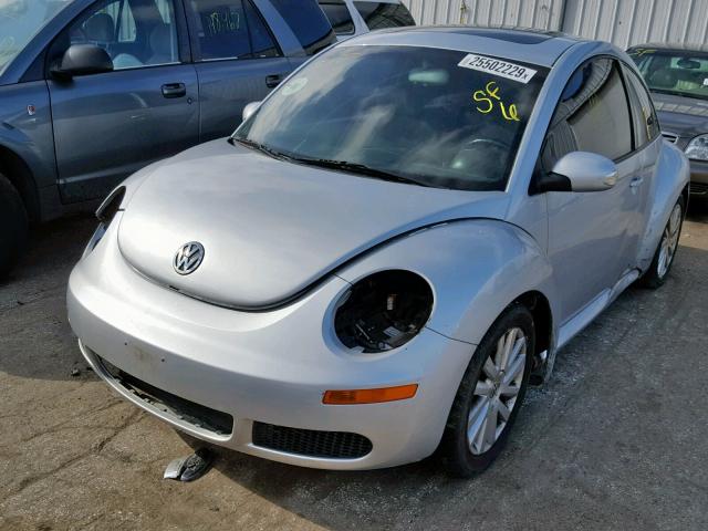 3VWRW31C88M509095 - 2008 VOLKSWAGEN NEW BEETLE Silber Foto 2
