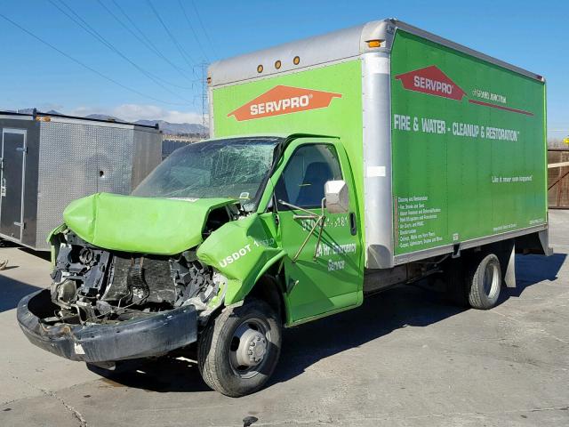 1GBJG31U971123856 - 2007 CHEVROLET G3500 GREEN photo 2