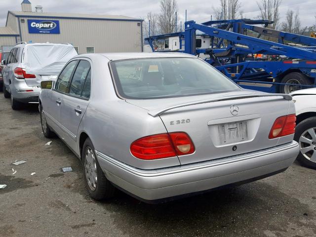 WDBJF65H1XA721984 - 1999 MERCEDES-BENZ E 320 SILVER photo 3