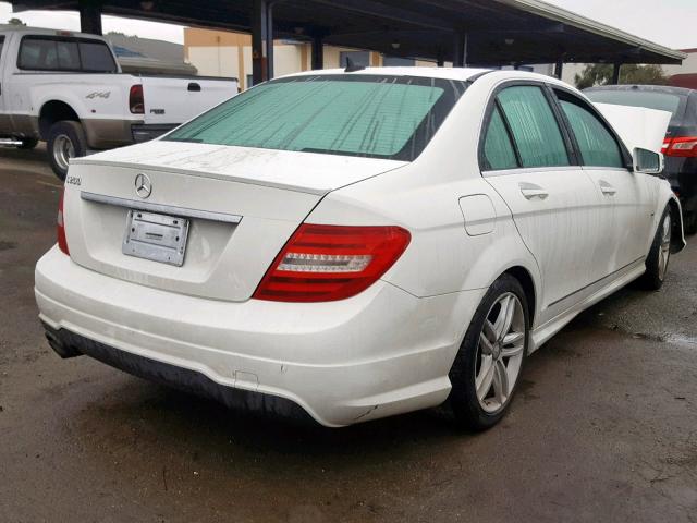 WDDGF4HB3CA635132 - 2012 MERCEDES-BENZ C 250 WHITE photo 4