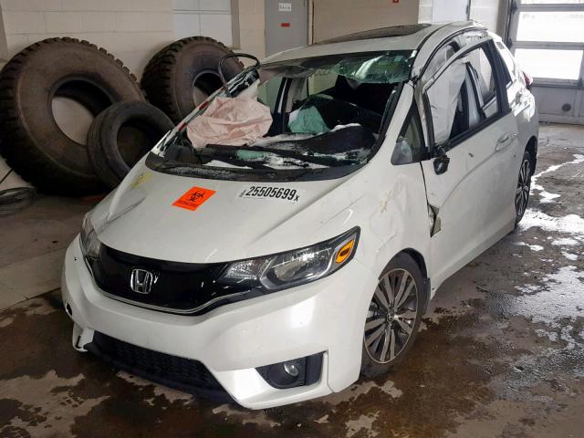 3HGGK5H84FM729576 - 2015 HONDA FIT EX WHITE photo 2