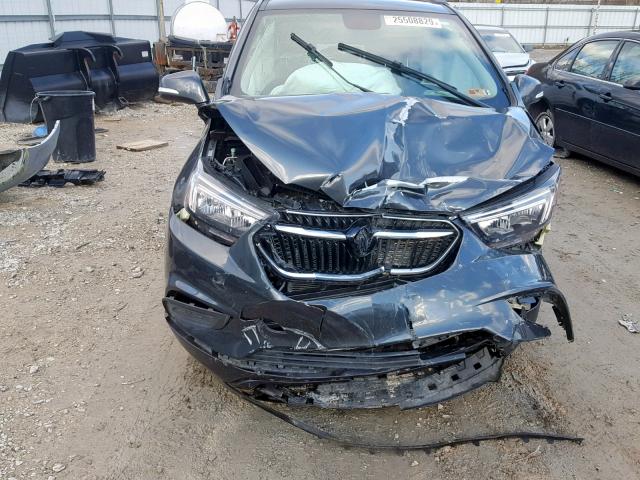 KL4CJESB1JB637646 - 2018 BUICK ENCORE PRE GRAY photo 9