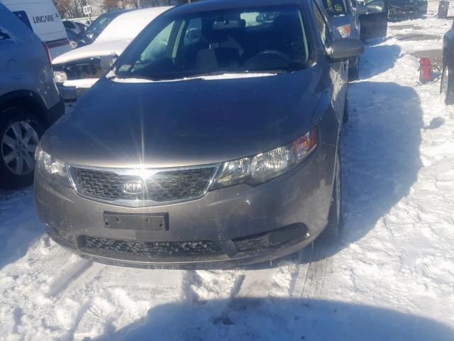 KNAFU4A26C5632169 - 2012 KIA FORTE EX GRAY photo 9