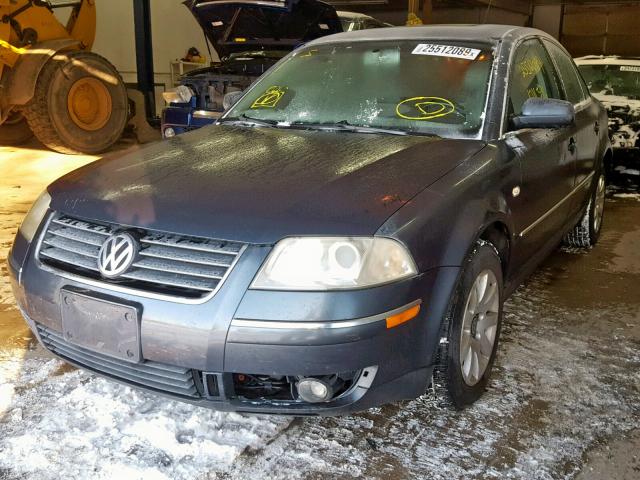 WVWPH63B03P352708 - 2003 VOLKSWAGEN PASSAT GLS BLUE photo 2