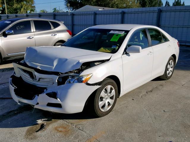 4T4BE46K89R134207 - 2009 TOYOTA CAMRY BASE WHITE photo 2