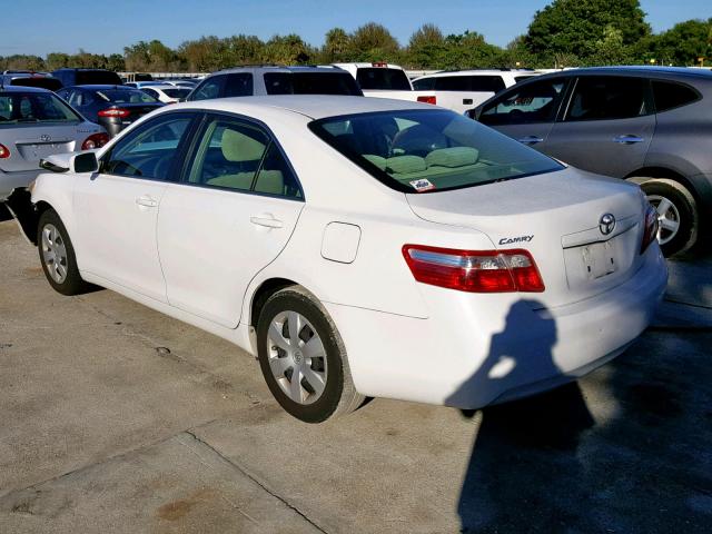 4T4BE46K89R134207 - 2009 TOYOTA CAMRY BASE WHITE photo 3