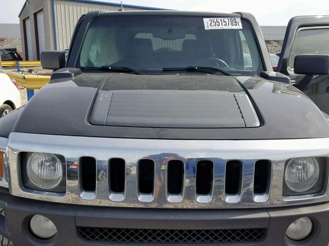 5GTEN13E788193001 - 2008 HUMMER H3 BLACK photo 7