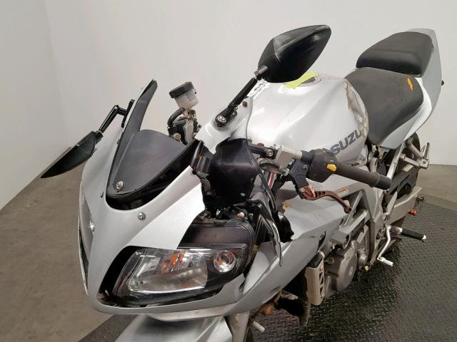 JS1VP53A632104871 - 2003 SUZUKI SV650 SILVER photo 14