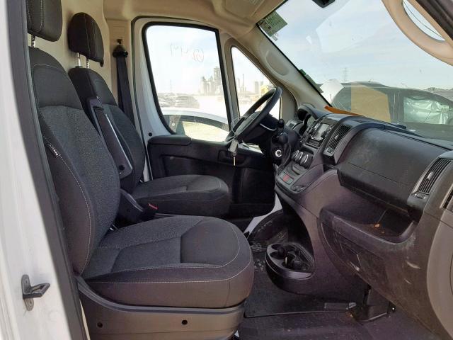 3C6TRVCG7JE138739 - 2018 RAM PROMASTER 白色 照片 5