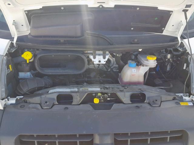 3C6TRVCG7JE138739 - 2018 RAM PROMASTER 白色 照片 7