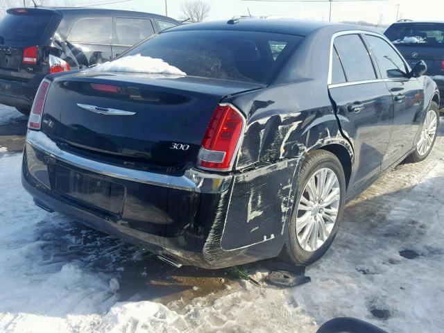 2C3CCARG7EH229471 - 2014 CHRYSLER 300 BLACK photo 4