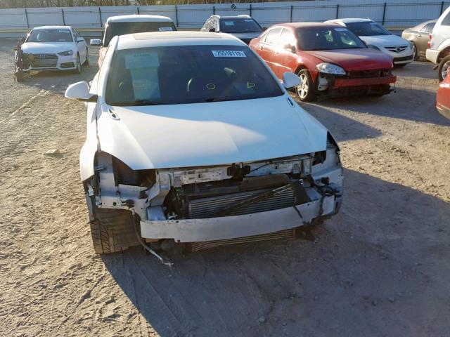 2G4GV5GV6C9134127 - 2012 BUICK REGAL GS WHITE photo 9