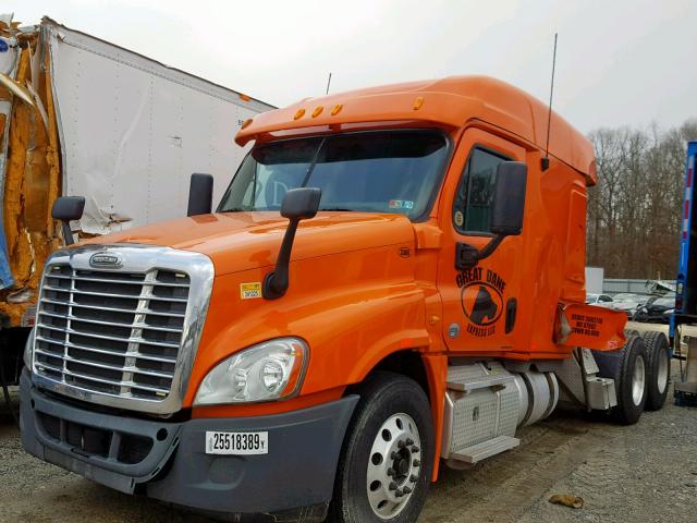 1FUJGLDV0DLBV3842 - 2013 FREIGHTLINER CASCADIA 1 ORANGE photo 2