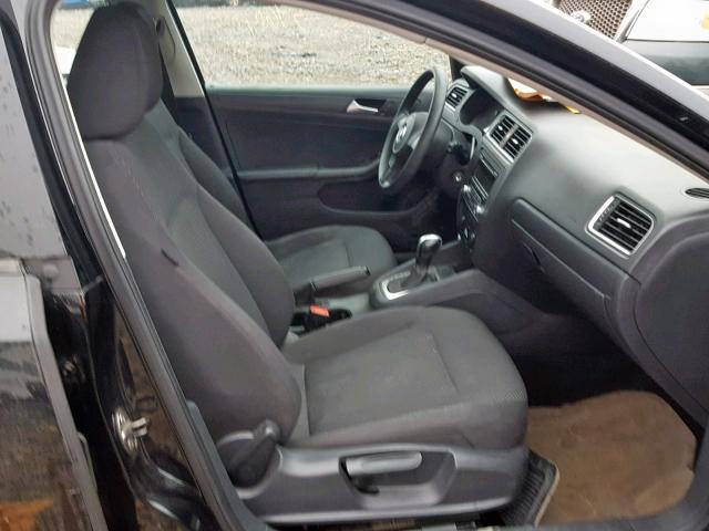 3VW2K7AJ0EM432303 - 2014 VOLKSWAGEN JETTA BASE BLACK photo 5