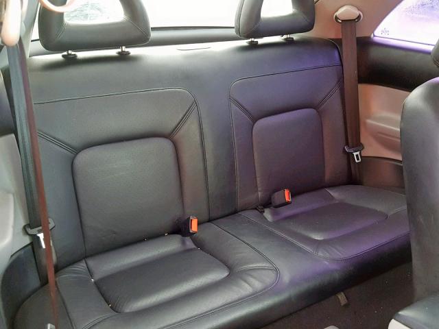 3VWDD21C6YM412049 - 2000 VOLKSWAGEN NEW BEETLE შავი ფოტო 6
