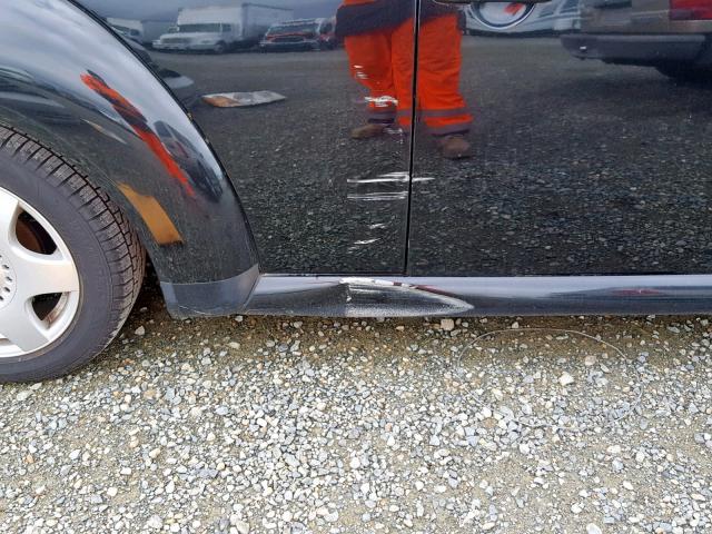 3VWDD21C6YM412049 - 2000 VOLKSWAGEN NEW BEETLE შავი ფოტო 9