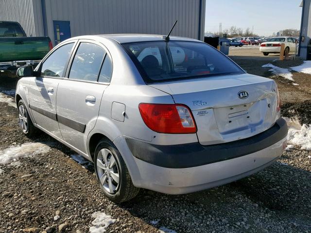 KNADE223096522172 - 2009 KIA RIO BASE SILVER photo 3