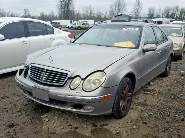 WDBUF65J83A068869 - 2003 MERCEDES-BENZ E 320 GRAY photo 2