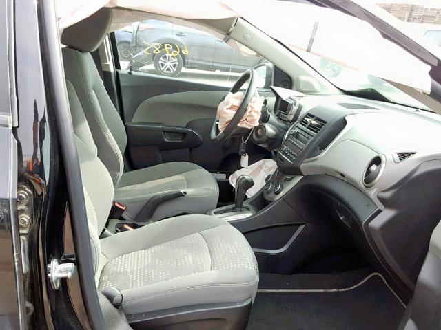 1G1JA5SG9G4175626 - 2016 CHEVROLET SONIC LS 黑色 照片 5