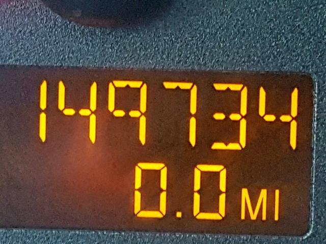 1G8AZ52F24Z192302 - 2004 SATURN ION LEVEL BLACK photo 8