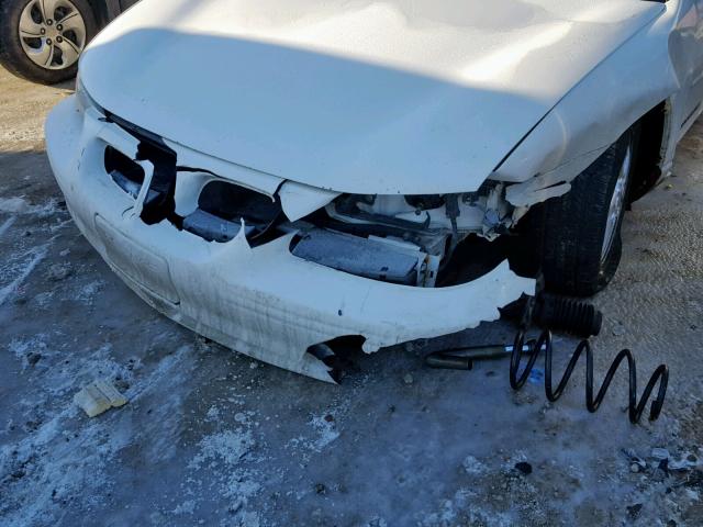 1G2WK52J42F260087 - 2002 PONTIAC GRAND PRIX WHITE photo 9