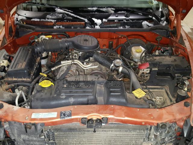 1B7GL2AX81S166818 - 2001 DODGE DAKOTA QUA ORANGE photo 7