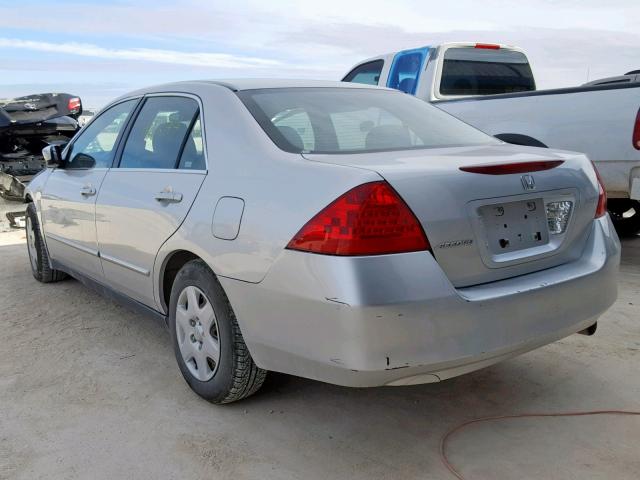 3HGCM56417G706913 - 2007 HONDA ACCORD LX SILVER photo 3