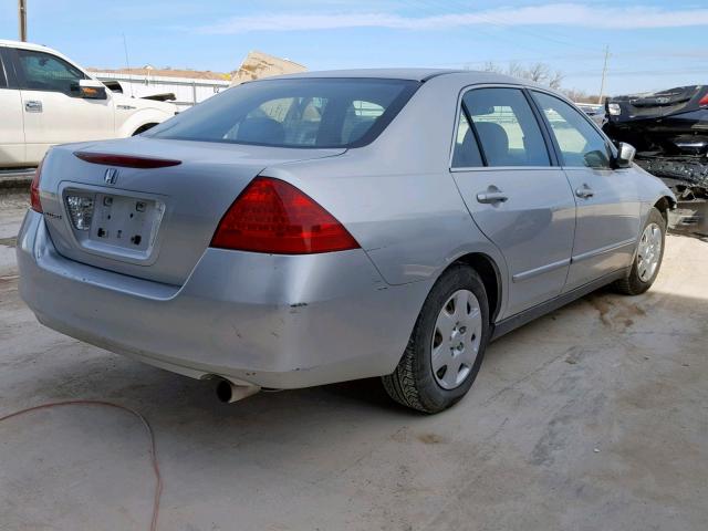 3HGCM56417G706913 - 2007 HONDA ACCORD LX SILVER photo 4