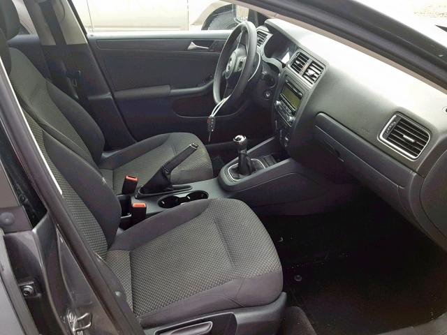 3VW1K7AJ0BM376760 - 2011 VOLKSWAGEN JETTA BASE Գրաֆիտ լուսանկար 5