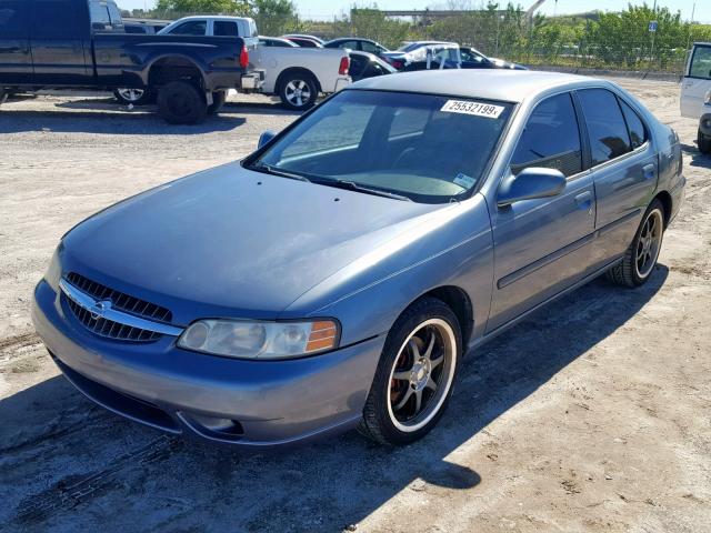 1N4DL01D9YC147881 - 2000 NISSAN ALTIMA XE BLUE photo 2