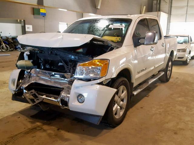 1N6BA0EC5DN306707 - 2013 NISSAN TITAN S WHITE photo 2