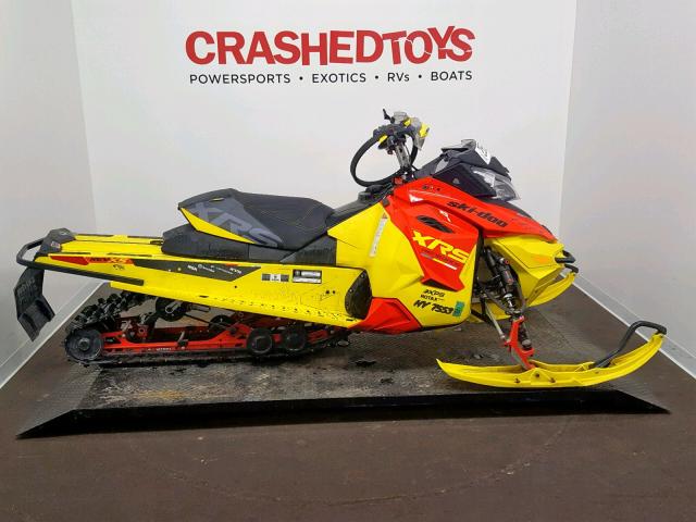 2BPSUMFC6FV000001 - 2015 SKI DOO RENEGADE BLACK photo 1